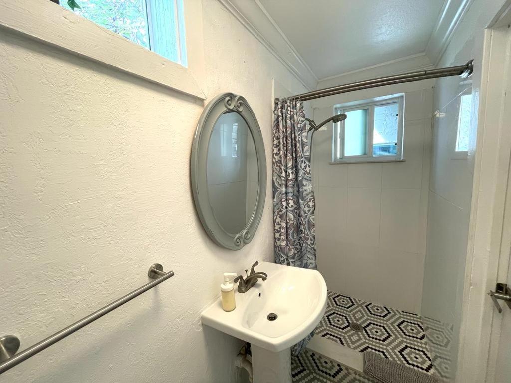 Private Studio With Free Parking Miami Extérieur photo